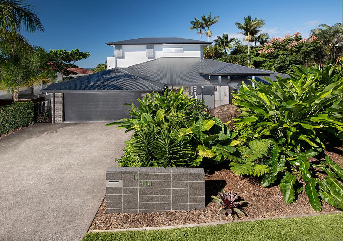 Exterior of Endeavour Prize Home 423 Buderim House Rennovation Sunshine Coast