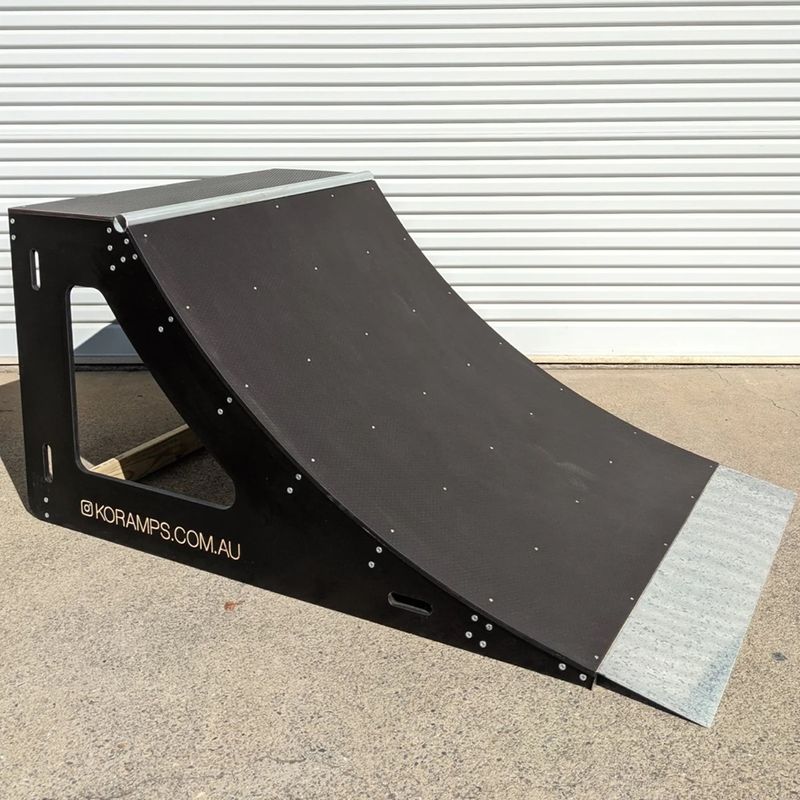 a portable quarter pipe on wheels