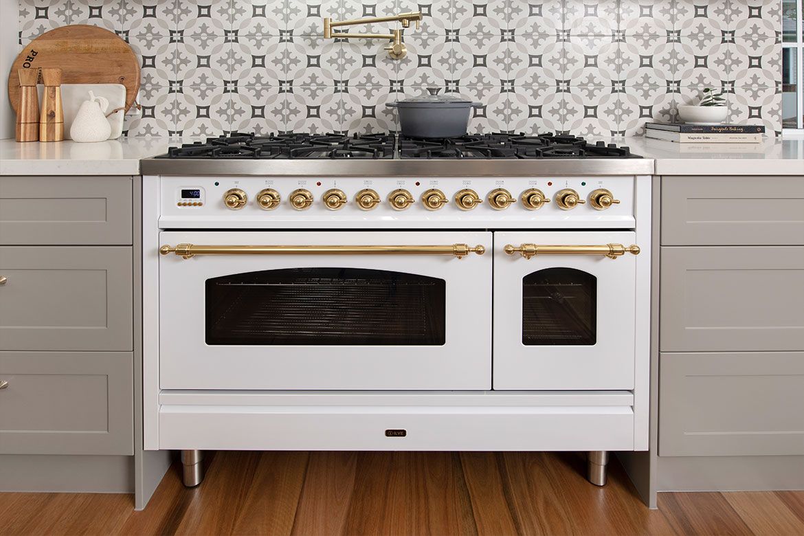 The Italian ILVE gas stove