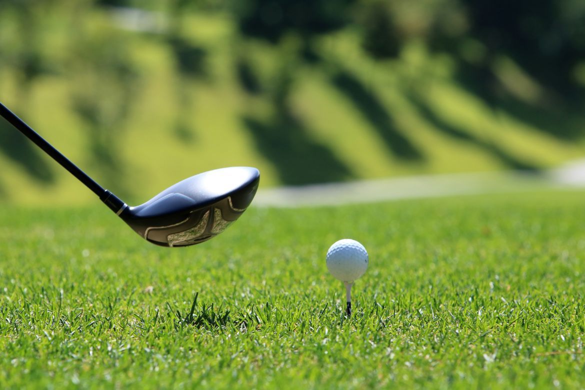 461   6 Reasons Why Pelican Waters   Golfing