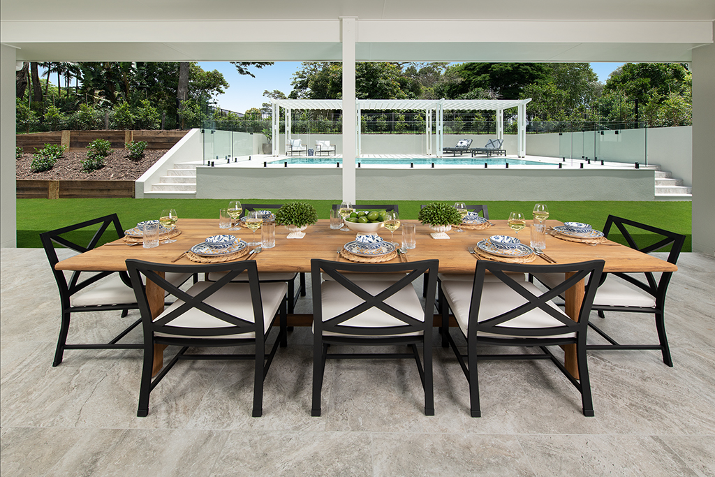 Outdoor Dining 2 Endeav170123